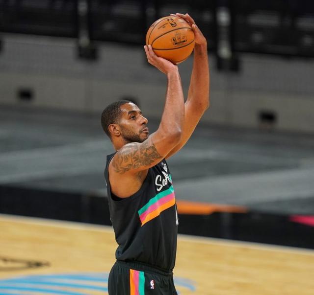 世界杯射手榜-【观点】买断市场的那盆冷水也应该泼在篮网头上